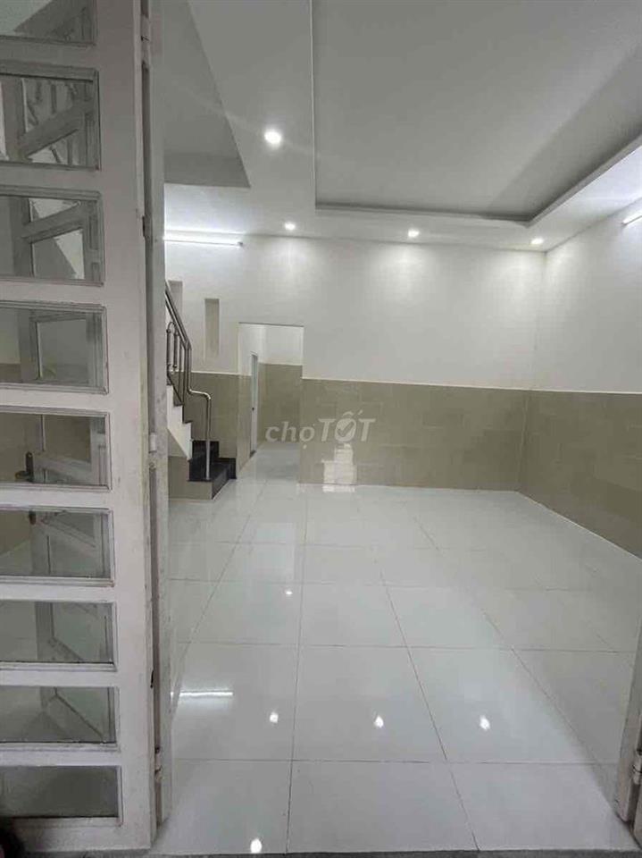 CHO THUÊ NHÀ NGUYÊN CĂN ĐẸP RỘNG – ĐƯỜNG 8M Ô TÔ ĐẬU TẬN CỬA