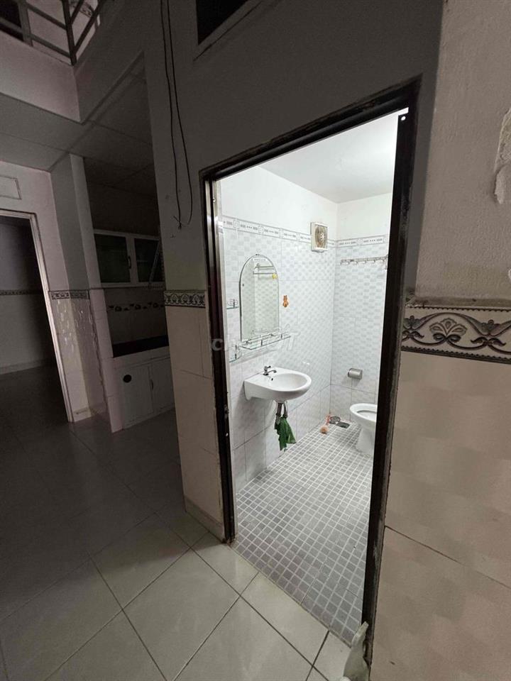 Cho thuê nhà nguyên căn gần chợ Hiệp Bình