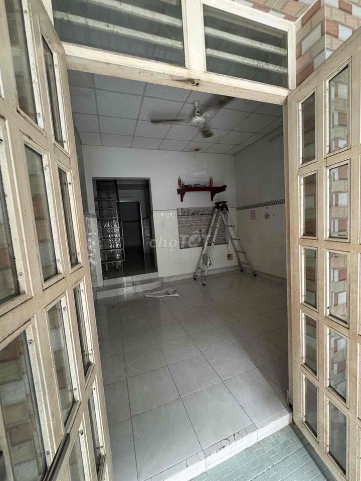 Cho thuê nhà nguyên căn gần chợ Hiệp Bình
