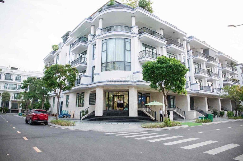 góc 2 mặt tiền nguyên sàn full nội thất Vạn Phúc City