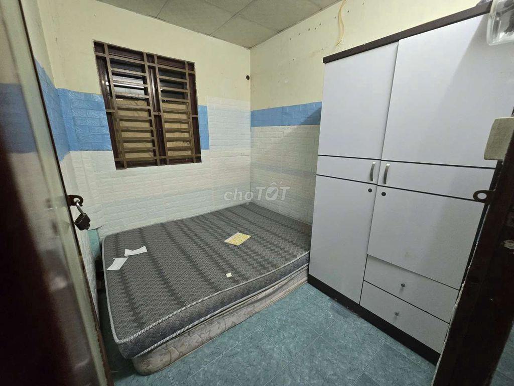 Phòng 1 ng cho hssv hoặc NVVP