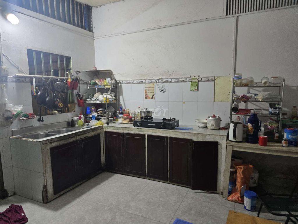 Phòng 1 ng cho hssv hoặc NVVP