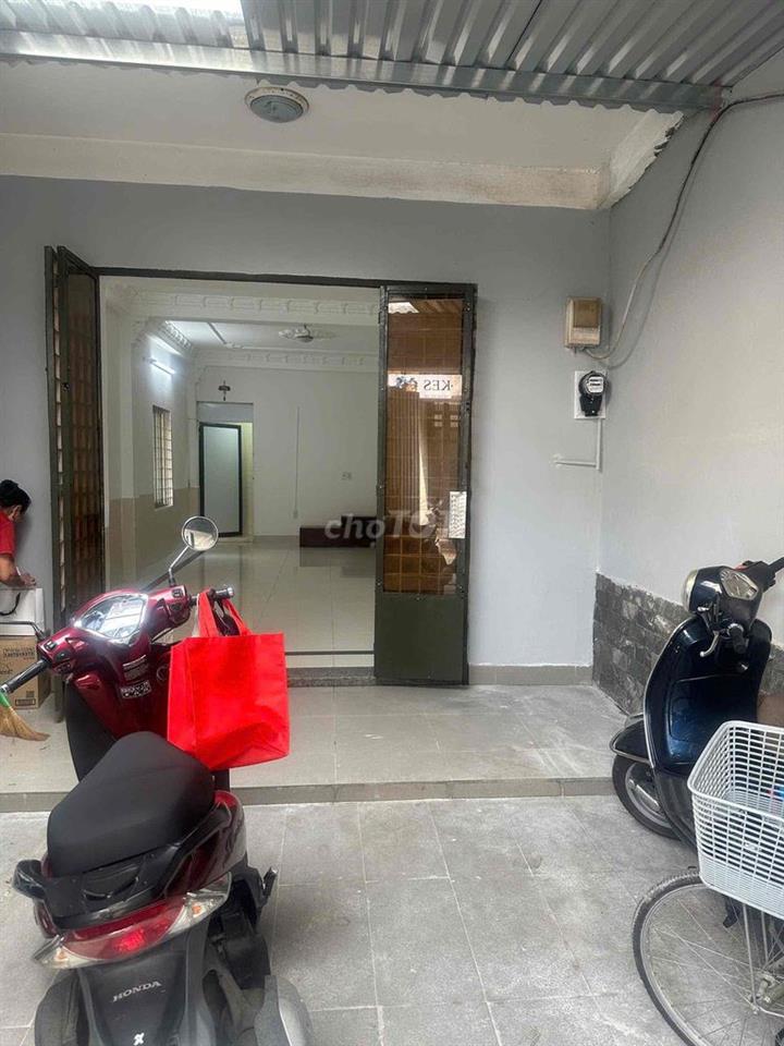 Cho thuê nhà ở có mặt bằng buôn bán