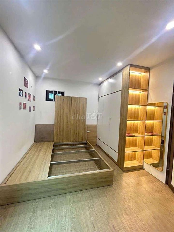 Chính chủ cho thuê gấp nhà 4T, 3N 3wc, Trung Phụng-Khâm Thiên, full đồ
