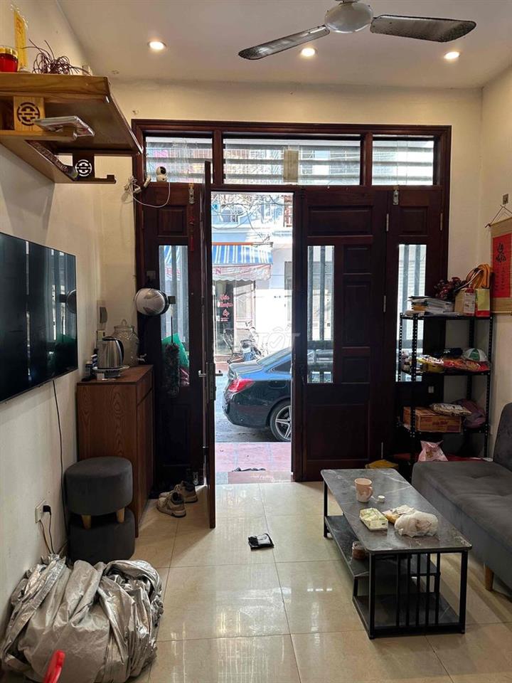 Nhà 5 tầng đường 3 ô tô tránh full tiện ích vị trí trung tâm