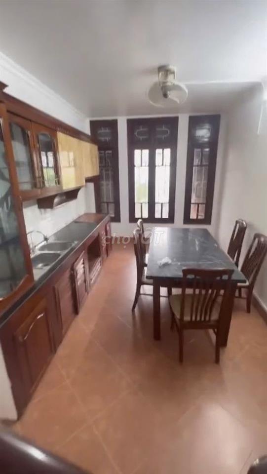 MẶT PHỐ TRẦN KHÁT CHÂN – CHO THUÊ NHÀ 5 TẦNG – 18 TRIỆU/THÁNG