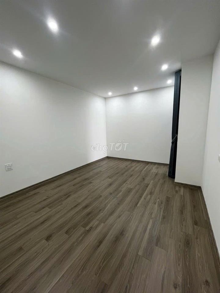 BÁN CH TẠI MHD TRUNG VĂN TỐ HỮU - 3PN, 2WC, VIEW HỒ VÀ MẶT ĐƯỜNG