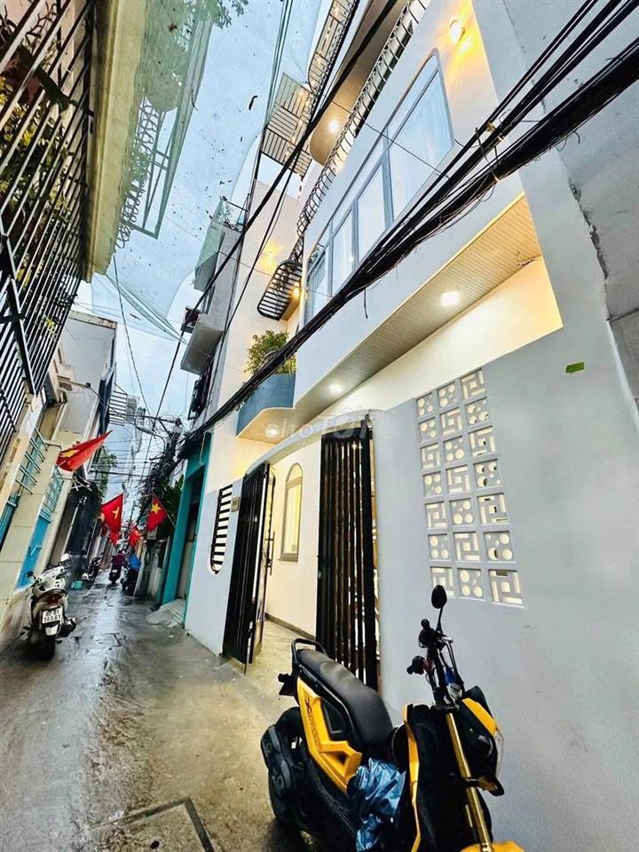 CẦN BÁN NHÀ MỚI XÂY, FULL NỘI THẤT K356 HOÀNG DIỆU, ĐÀ NẴNG