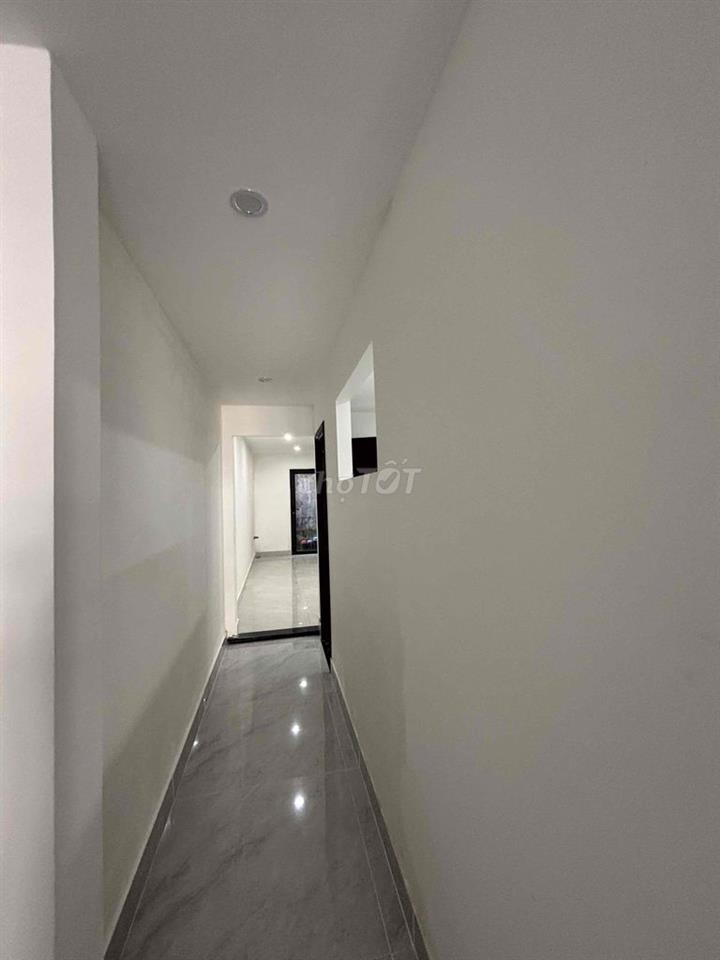 Nhà 2 tầng Giáp Văn Cương sát biển Nguyễn Tất Thành Đà Nẵng