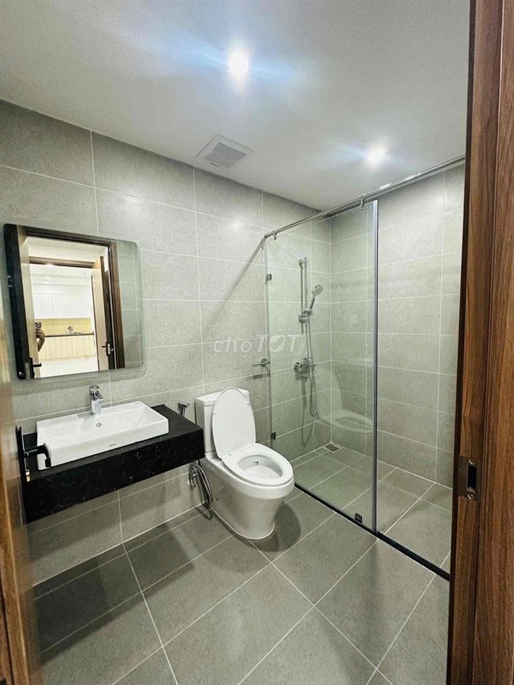 Cho Thuê Căn Hộ A&T SKY GARDEN - 2PN Trống 5,9TR Sẵn Rèm Giàn Phơi