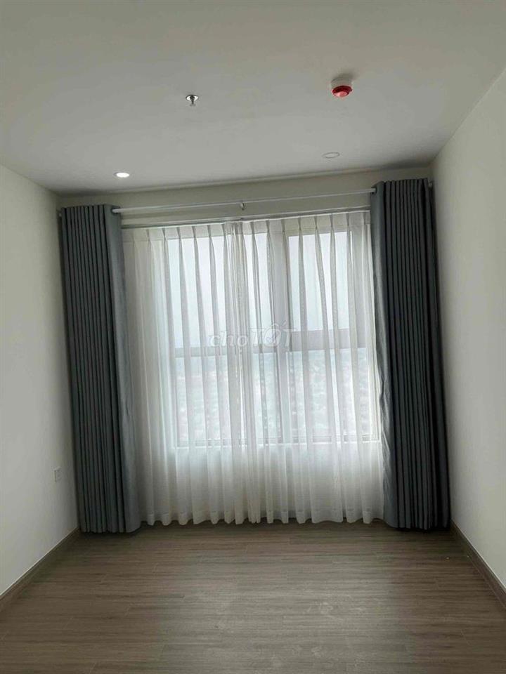 Cho Thuê Căn Hộ A&T SKY GARDEN 2PN Sẵn 2 Máy Lạnh, Rèm, Giàn Phơi 6TR