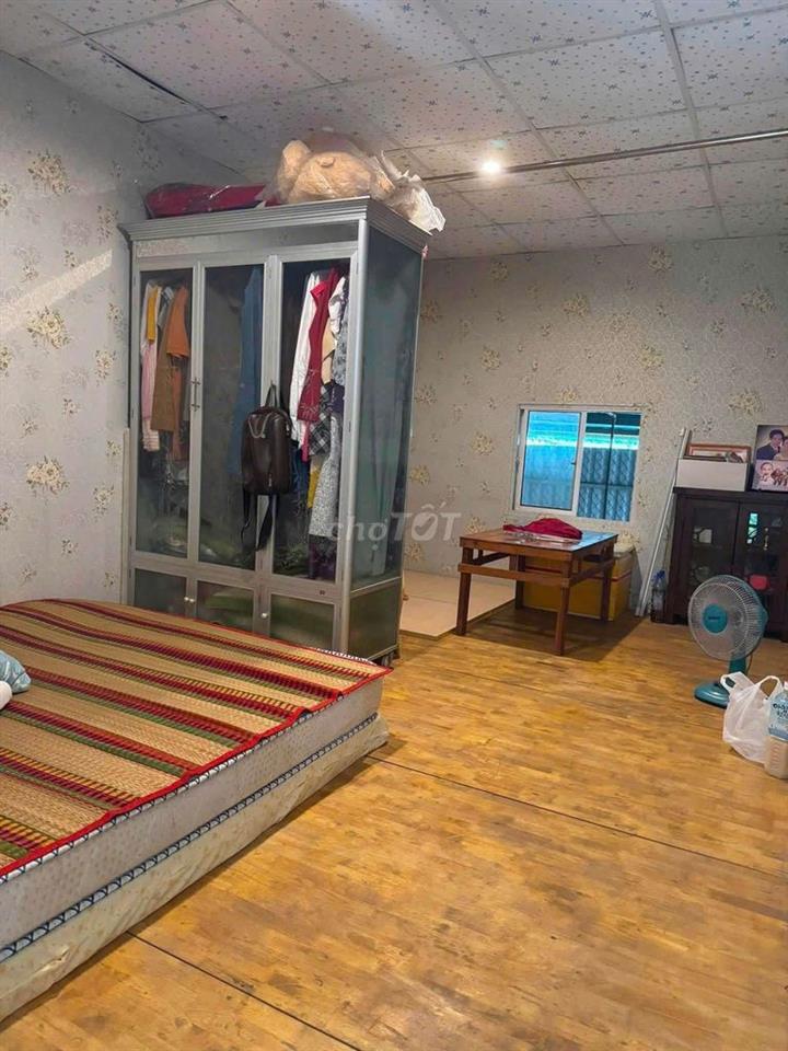 cho thuê nhà nguyên căn chính chủ .buôn bán được