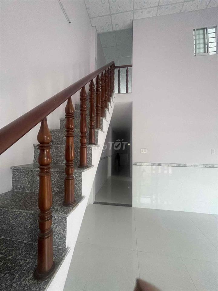cho thuê nhà nguyên căng gần trường tiểu học định hoà 2