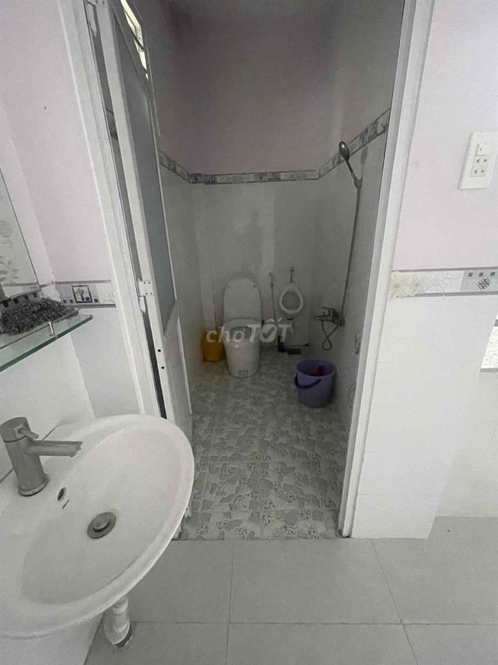cho thuê nhà nguyên căng gần trường tiểu học định hoà 2