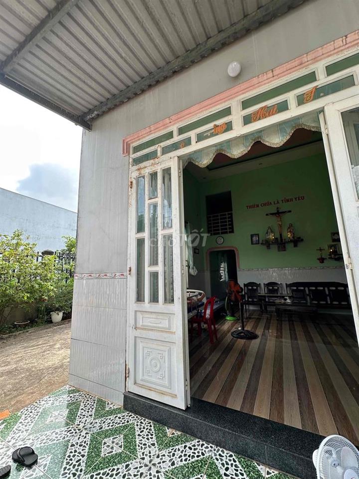 Nhà Tây Hoà