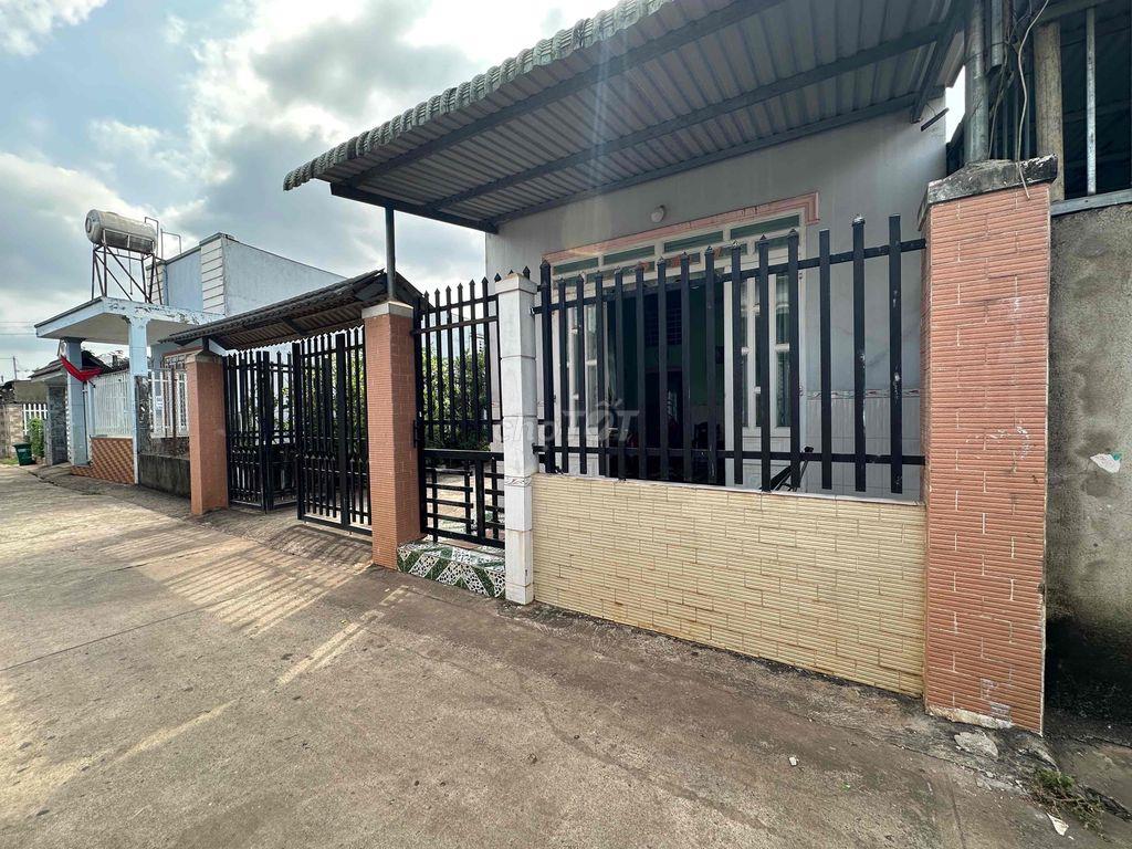 Nhà Tây Hoà