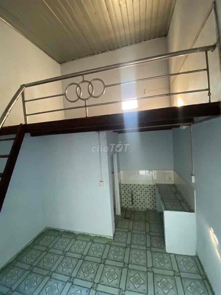 Phòng trọ có gác xếp khu nhà ở Khang Linh