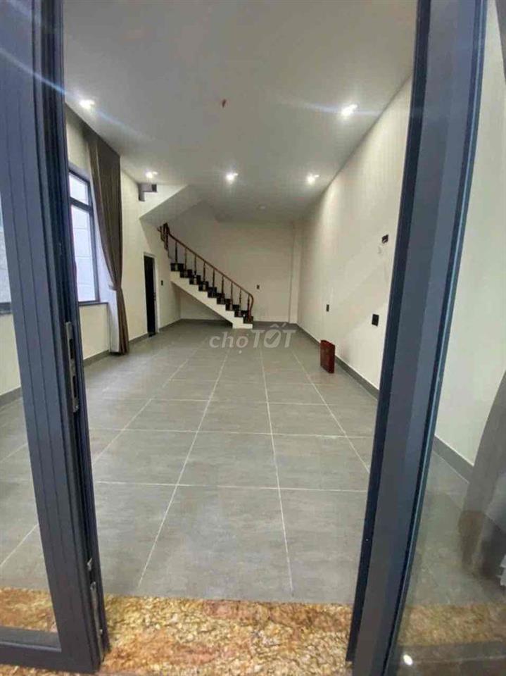 CHO THUÊ MẶT BẰNG KINH DOANH MẶT TIỀN 114 XÔ VIẾT NGHỆ TĨNH, PHƯỜNG 8,