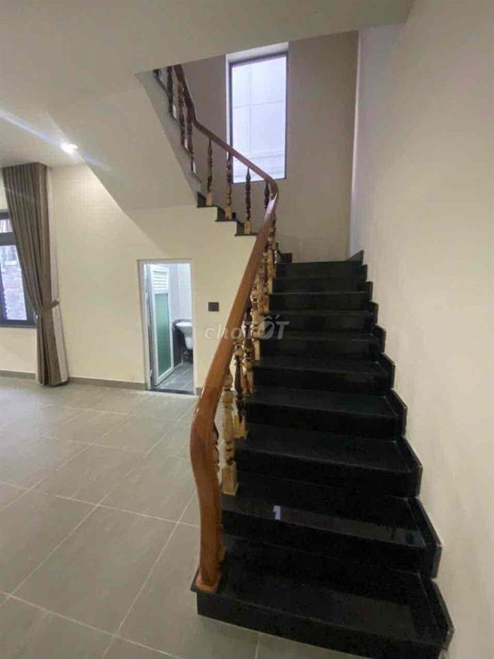 CHO THUÊ MẶT BẰNG KINH DOANH MẶT TIỀN 114 XÔ VIẾT NGHỆ TĨNH, PHƯỜNG 8,