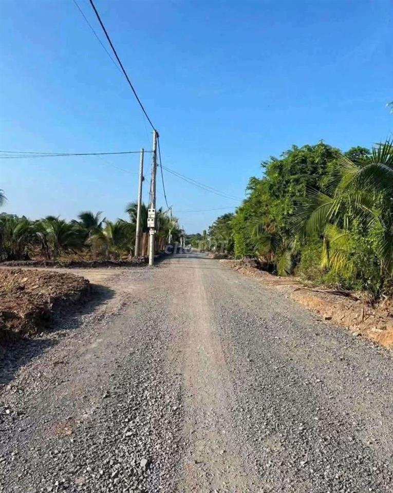 đất mặt tiền đường nhựa giá rẻ
