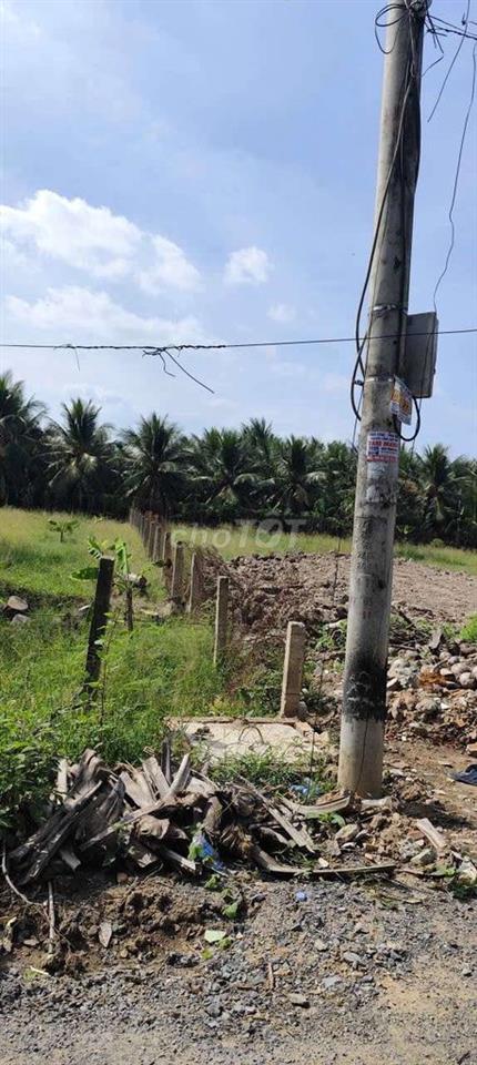 đất mặt tiền đường nhựa giá rẻ