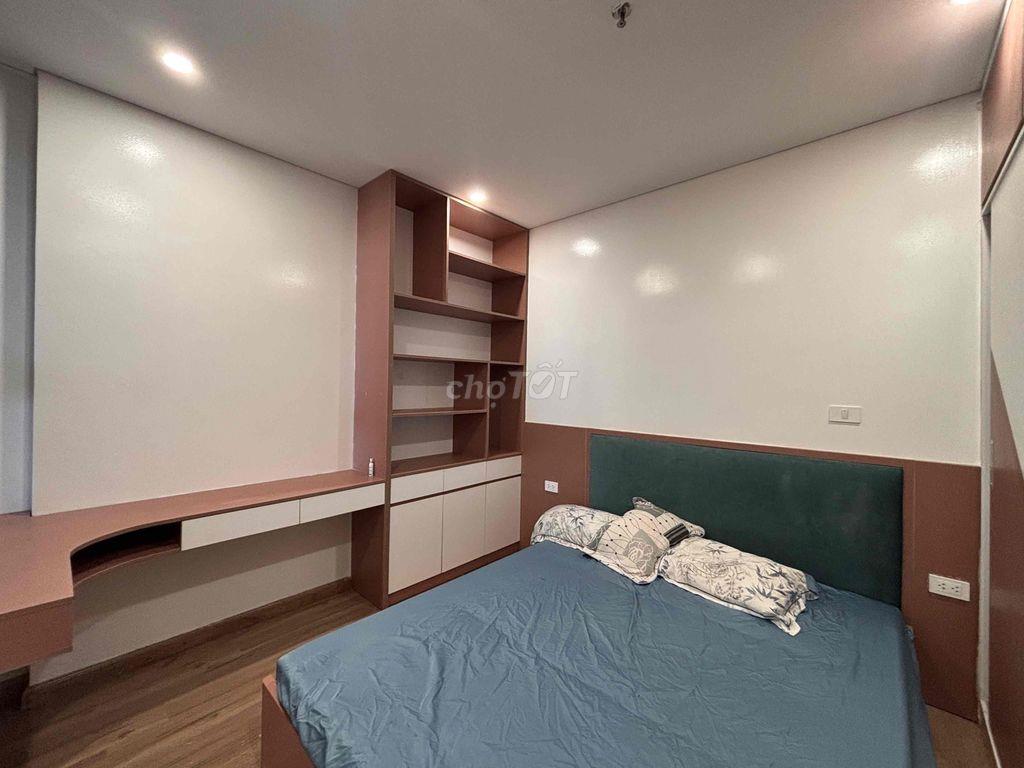 Cho thuê CC lafortuna tầng cao ở được luôn