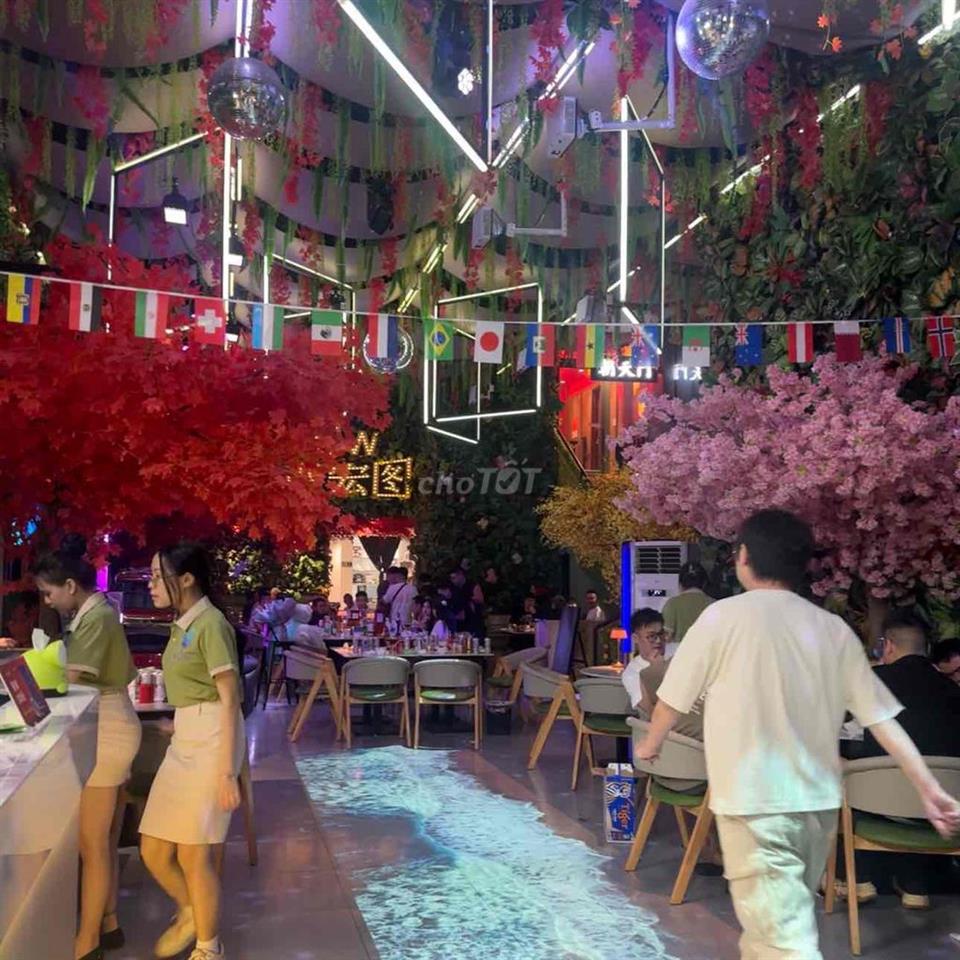 SANG NHƯỢNG NHÀ HÀNG WOW