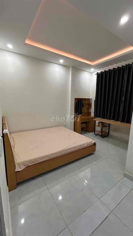 Thuê nhà nguyên căn 4 phòng ngủ
