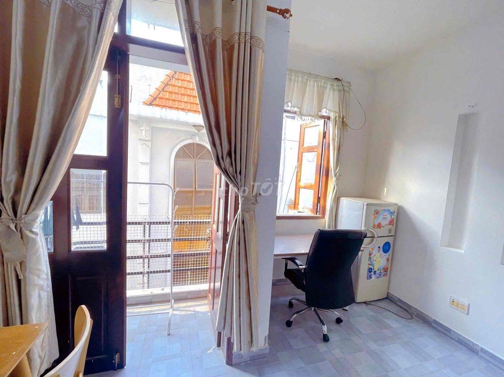 Ban công phòng siêu rộng 40m2