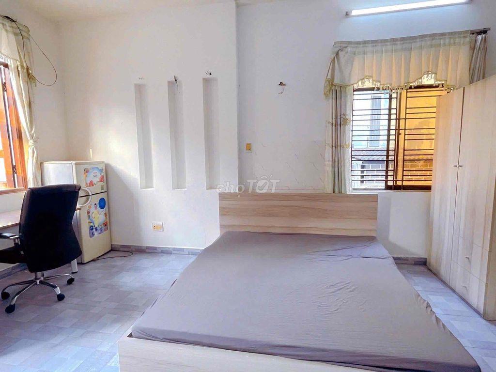 Ban công phòng siêu rộng 40m2