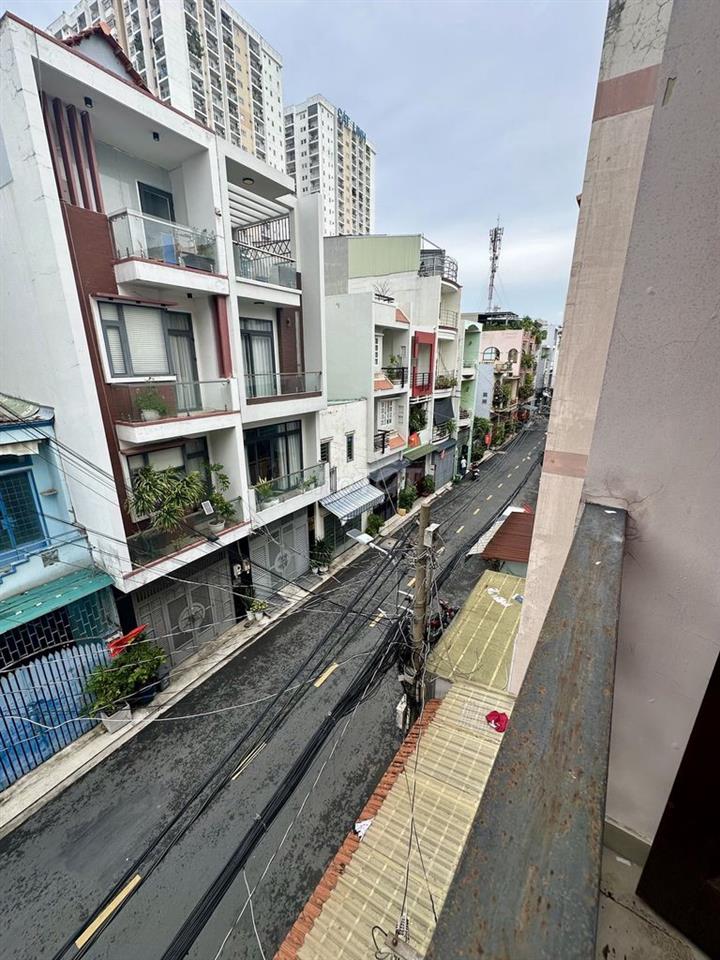 Cần cho (2-3Nữ) thuê tầng 2 nhà phố DT sử dụng 50m2