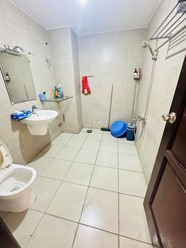 Cần cho (2-3Nữ) thuê tầng 2 nhà phố DT sử dụng 50m2