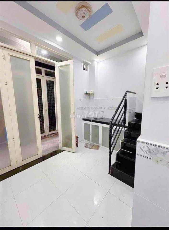 Bán nhà Hẻm 108 Lê Văn Lương thông cầu Kênh Tẻ