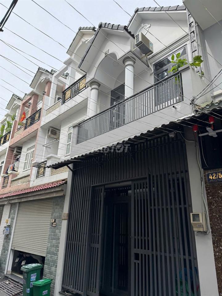 Cần bán nhà Quốc lộ 13 Cũ