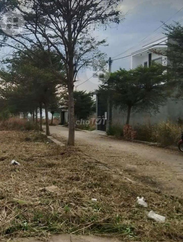 Cần bán lô đất 2 mặt tiền Phường Trảng bom .ĐN