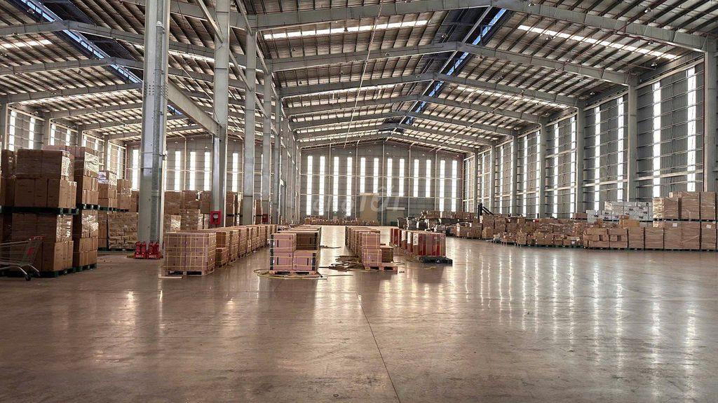 Bán kho xưởng khu công nghiêp long hậu , giáp TPHCM khoảng 1km