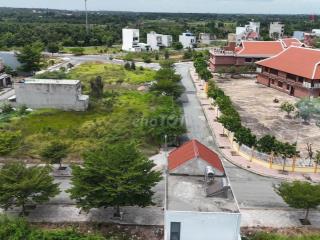 Cần Bán Nhanh Lô Đất Đối Diện Cổng Chính Nhà Hàng Hương Sen Khu Tân ĐÔ