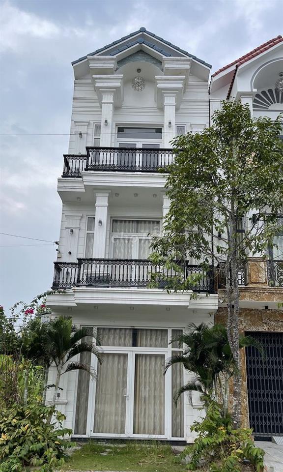 Bán nhà ở KDC Hồng Loan lô 6