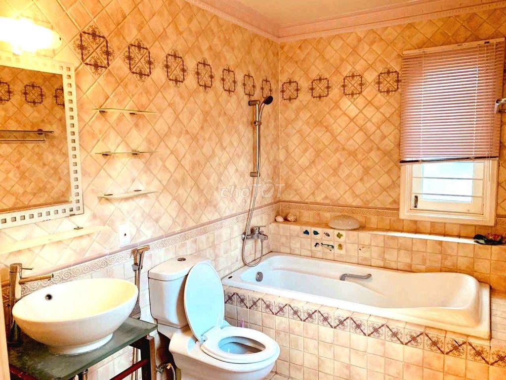 Bán Villa Thảo Điền khu biệt lập 105 tỷ