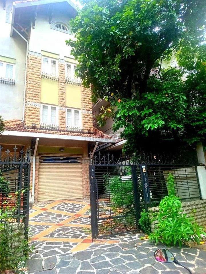 Bán Villa Thảo Điền 105 tỷ chính chủ - Khu Vip