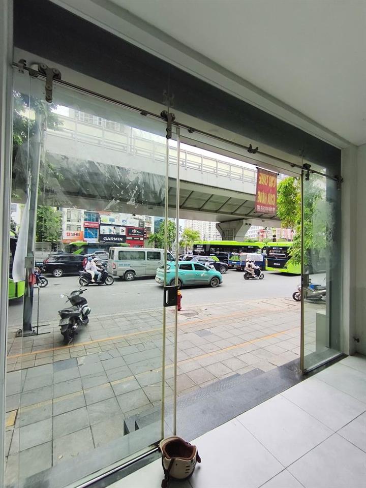 Chính chủ cần cho thuê nhà mặt phố tại 275 Minh Khai, 46m2, tầng 1