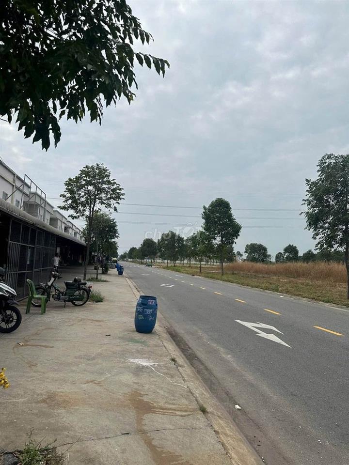 Bán dãy phòng trọ 14 phòng tại Bàu Bàng, gần ngay Khu Công Nghiệp.
