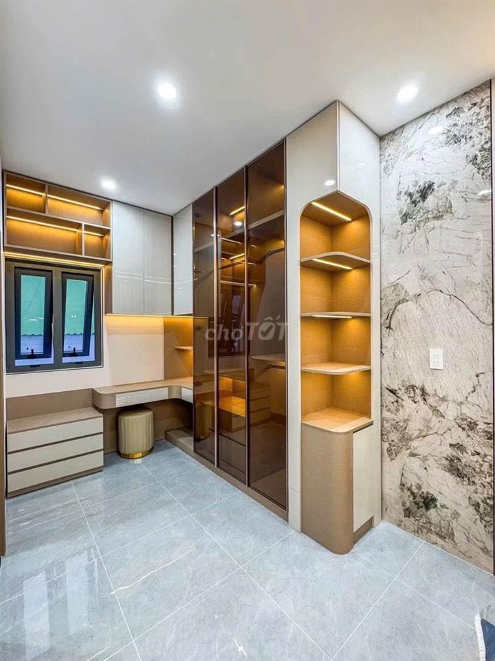 NHÀ 1 TRỆT 1 LẦU 2 MẶT TIỀN FULL NỘI THẤT