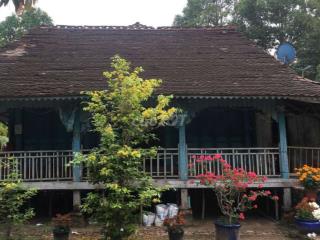 Cần bán nhà gỗ xưa