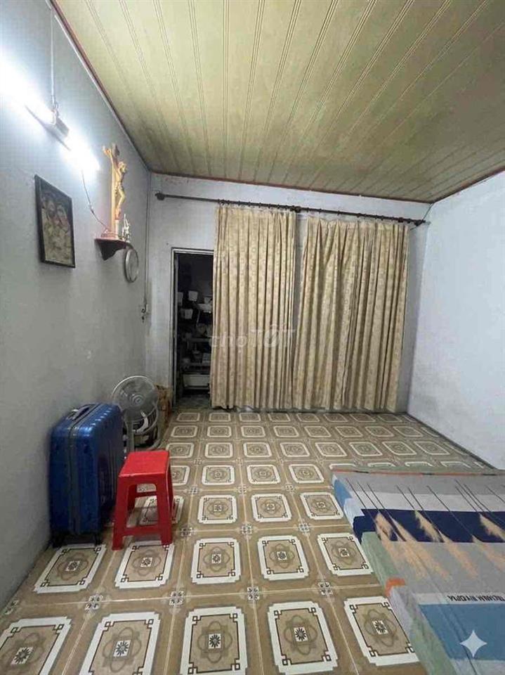 bán nhà chính chủ: lh: ***