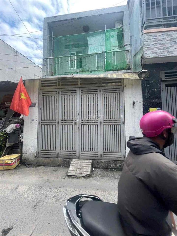 bán nhà chính chủ: lh: ***