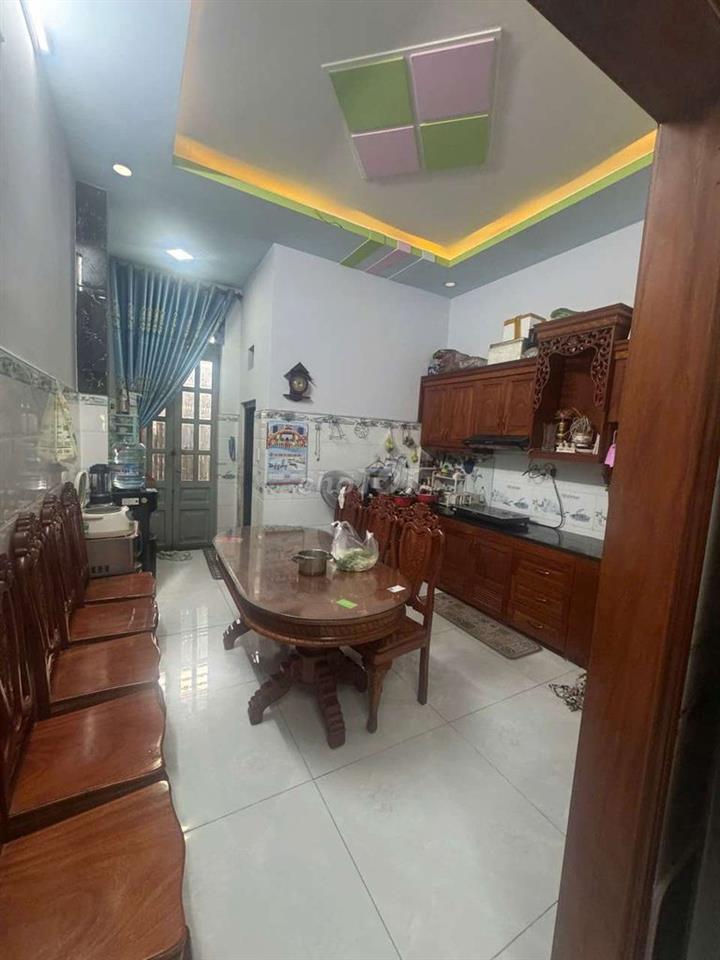 Nhà mặt tiền quốc lộ 22, đang mở đường 