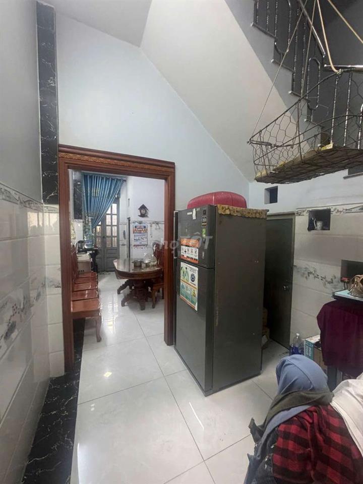 Nhà mặt tiền quốc lộ 22, đang mở đường 