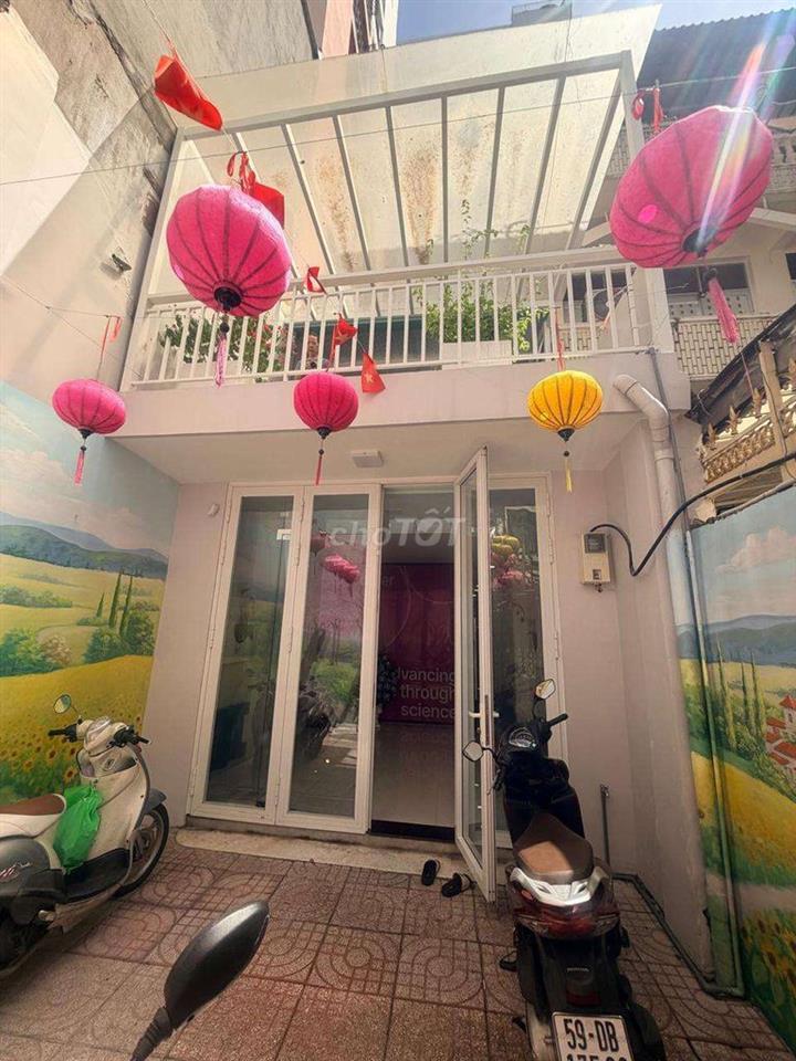 Nhà hẻm Bùi Thị Xuân
