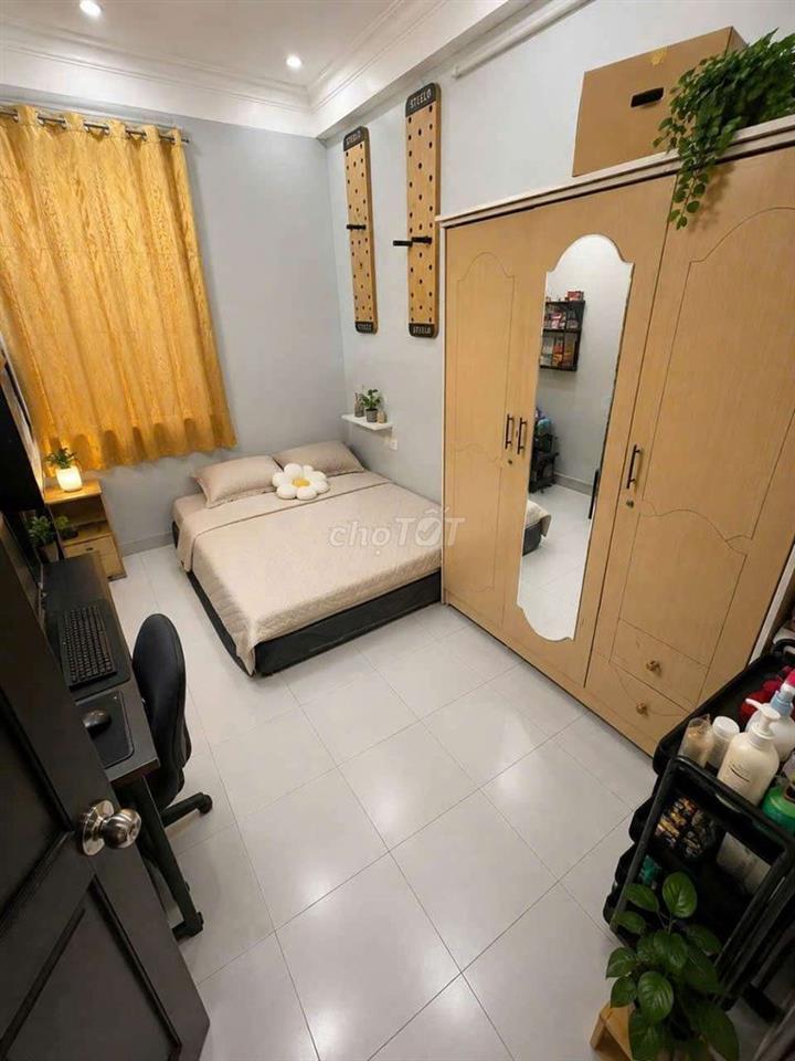 nhà trung tâm quận 10